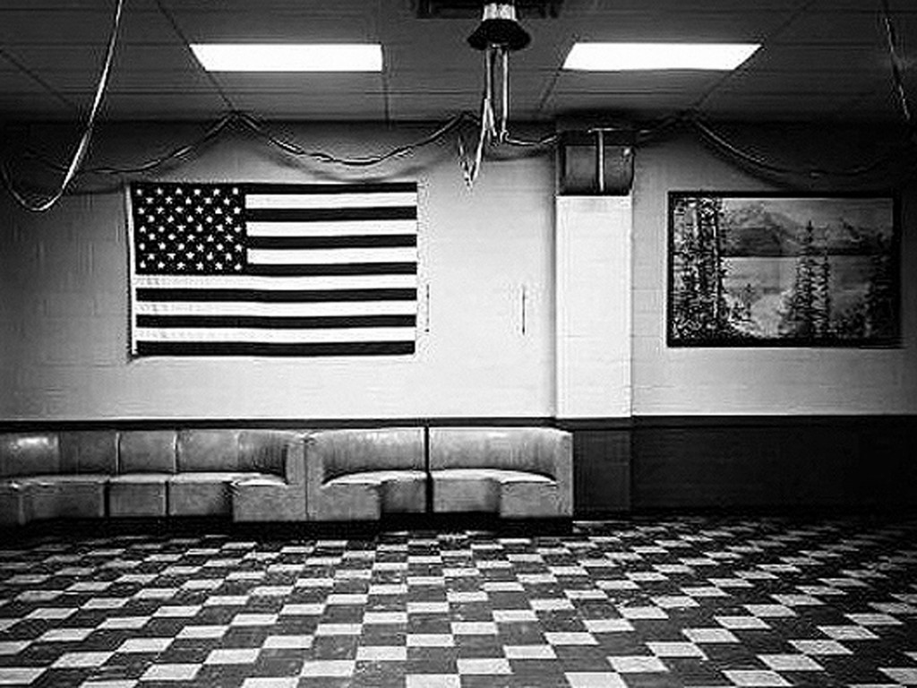 Lynne_Cohen_VFW_after_4th_of_July_Party_Tecumseh_Mich_2629_102
