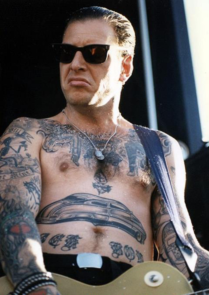 Mike-Ness-social-distortion-34936283-480-710
