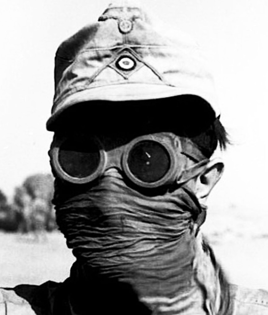 Nordafrika, Soldat mit Sandschutz