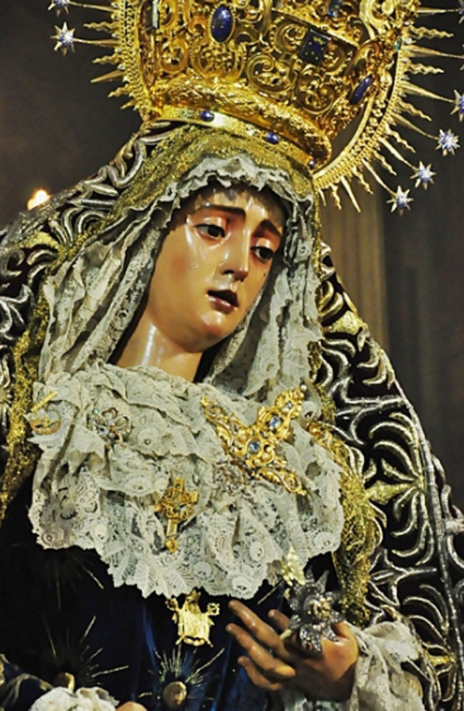 Besamanos+de+la+Virgen+de+la+Hermandad+del+Valle,+Sevilla+2012+(15)