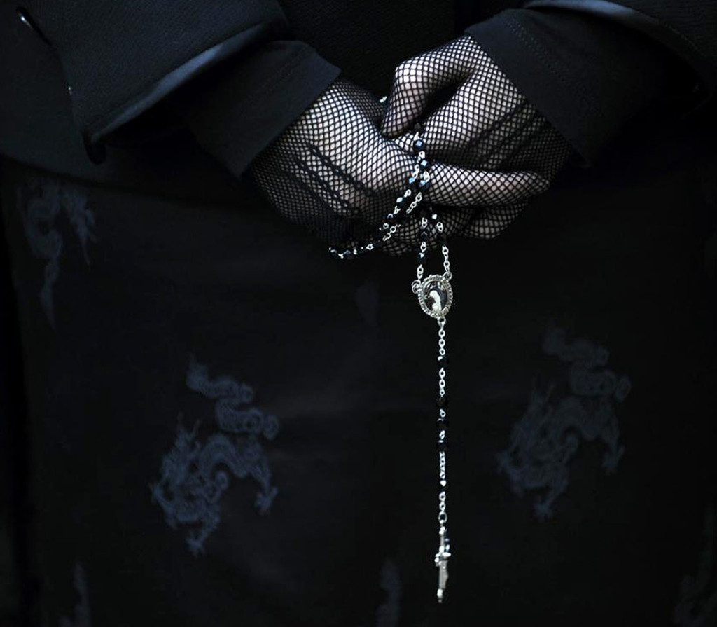 holy-week-penitent-rosary-spain