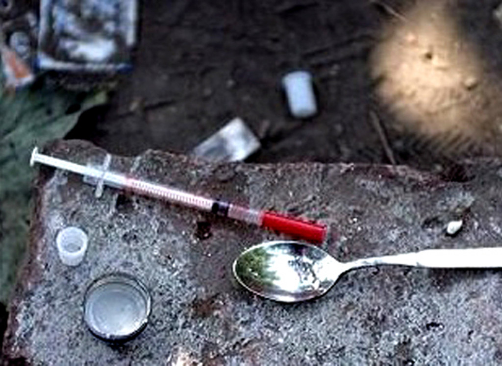 DEU , Germany , Essen : Drug injection equipment for consum of heroin .