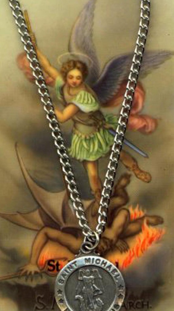 michael-the-archangel-prayer-card-and-pendant16439lg