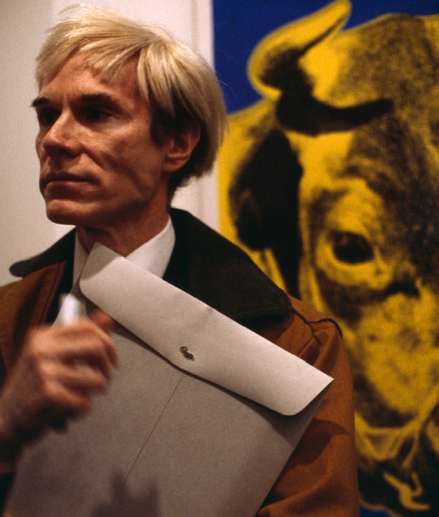 USA. New York. Andy WARHOL at a gallery opening.