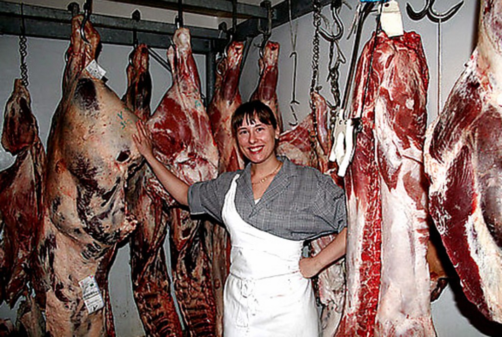 SLUG: FO/FRANCE - BUTCHER DATE: Downloaded E-mail 6/1/2007 CREDIT: Molly Moore / TWP LOCATION: Lyon , FRANCE. CAPTION: May 29, 2007 Stephanie Gerbier, 23, one of first two women butchers ever named top butcher apprentices in france. she defied her parents and tradition to train as a butcher in a country with with a 5,000 butcher shortage. she's here in the freezer in the shop where she apprentices in Lyon and at the counter  cutting veal.  StaffPhoto imported to Merlin on  Fri Jun  1 14:01:05 2007